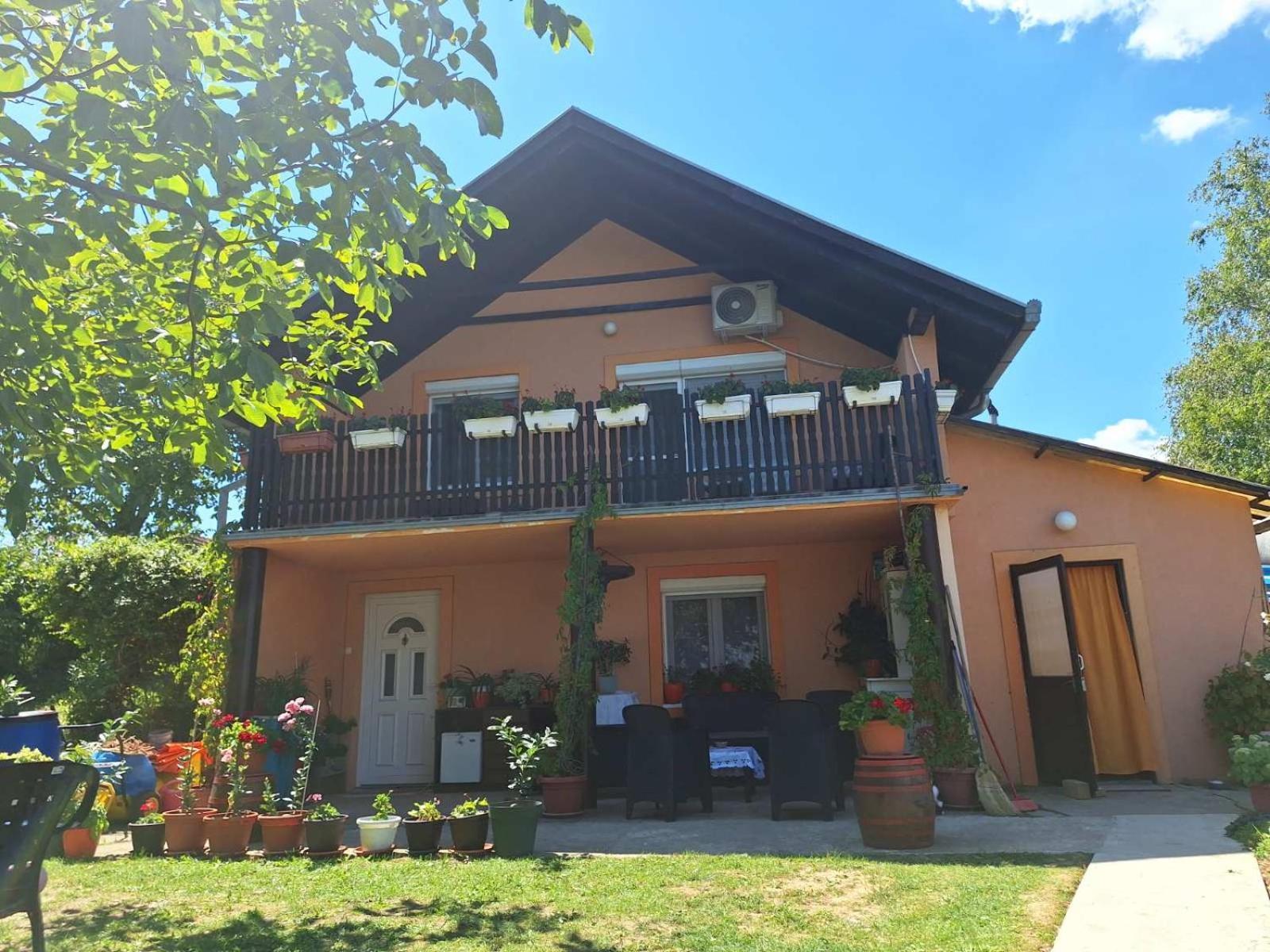 Guest House Jevtovic Sremski Karlovci Esterno foto